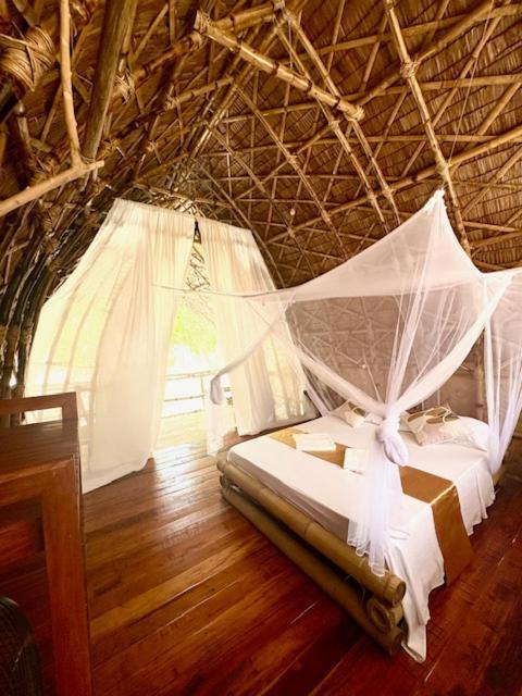 Hotel Dosplaya Ecocamp El Nido Exterior foto